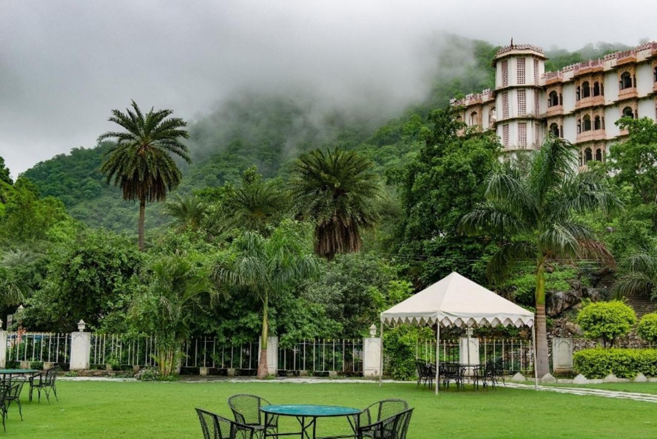 Hotel Aaram Baagh By Pachar Group à Udaipur Extérieur photo