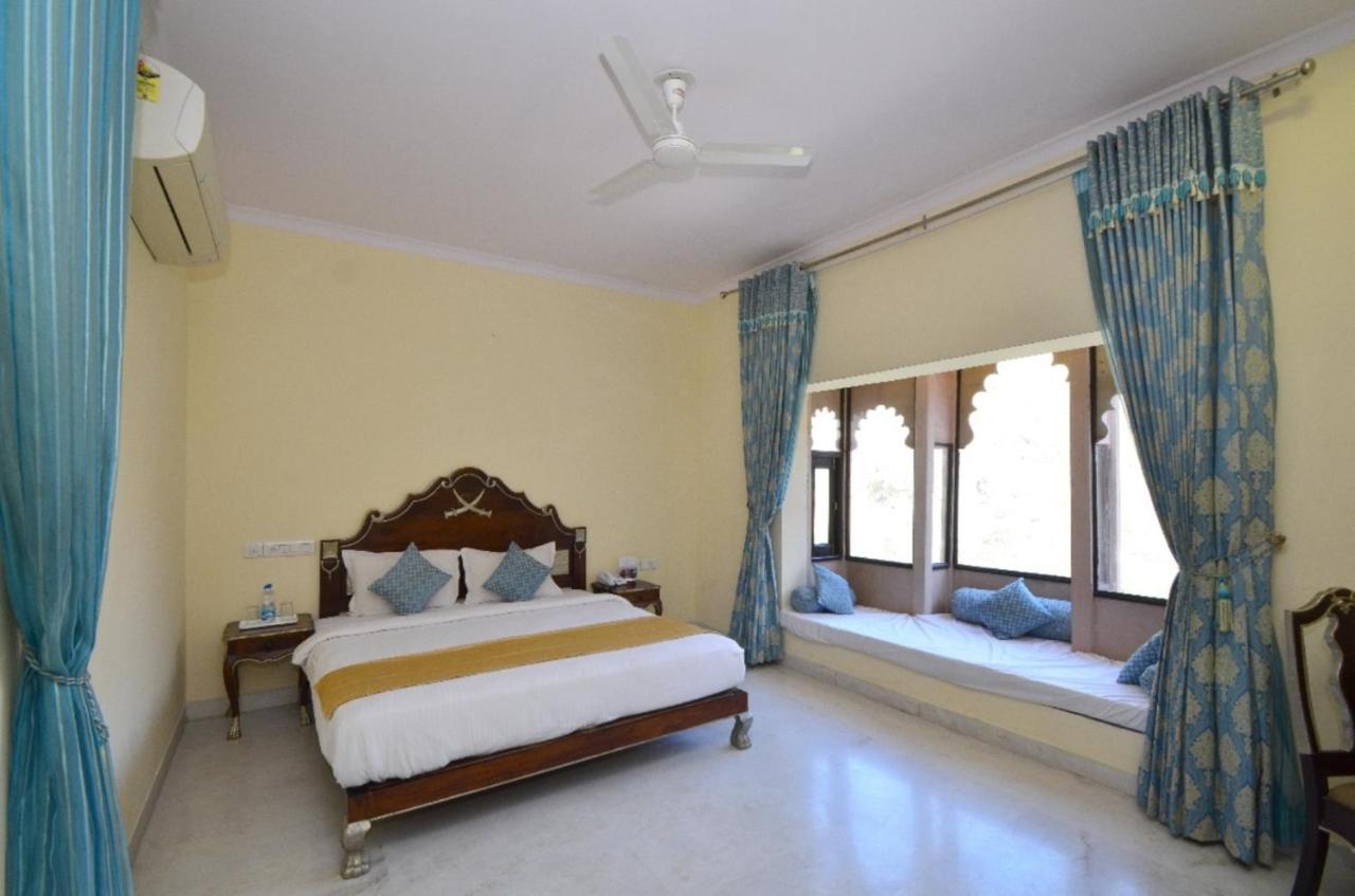 Hotel Aaram Baagh By Pachar Group à Udaipur Extérieur photo